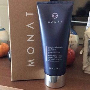 Monat Voluminizing Revitalize Conditioner